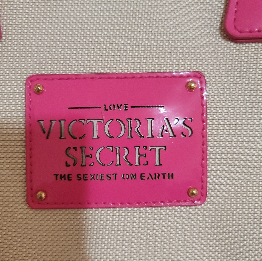 Beautiful Speedy Style Victorias Secret fun pink and smooth canvas style handbag - Picture 11 of 17
